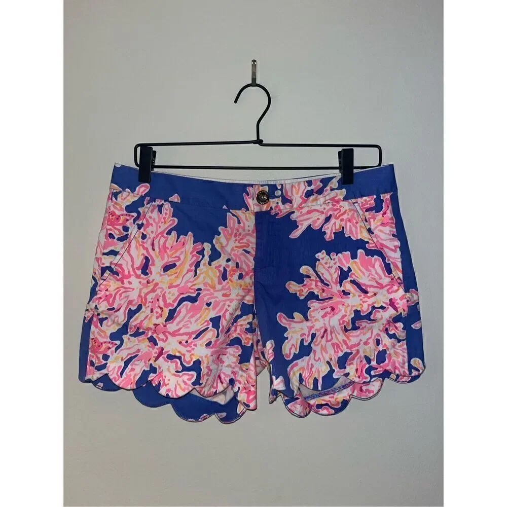 Lilly Pulitzer Buttercup Shorts Blue Hot pink coral reef 5” inseam 2 scallop